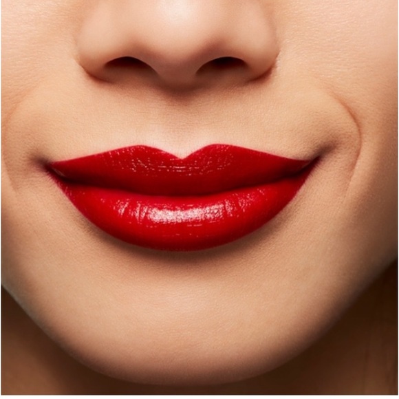 Mac Love me liquid Lipcolor- E for Effortless- - Picture 4 of 4